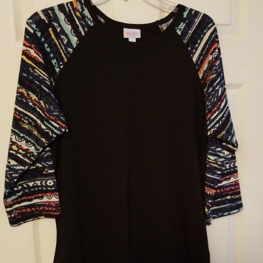 LuLaRoe Randy top, NEW sz L, black navy & stripes